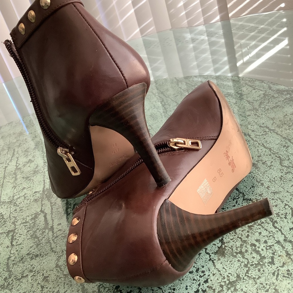 Coach leather bootie size 8.5 - Picture 3 of 9